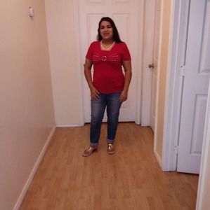 Meet your Posher, Laura